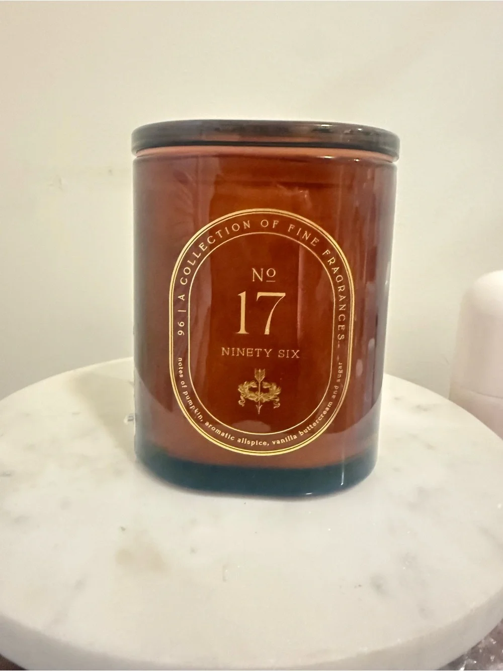 DW home scented Candle